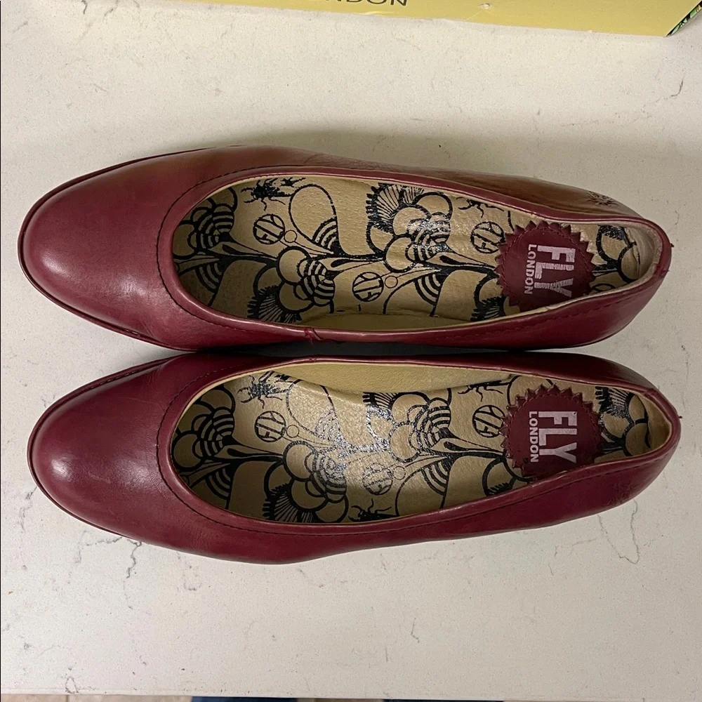 FLY London Women's Wedge Pump Bordeaux Pumps Size Euro 39 US 8 - 8 1/2 approx - Picture 12 of 17